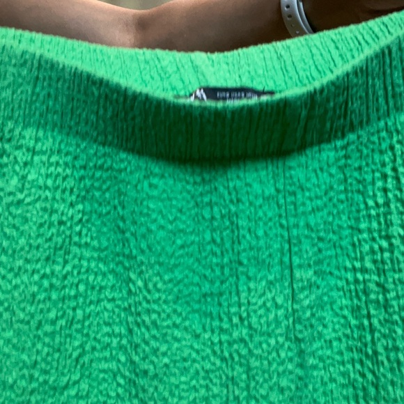 Green Zara Crinkle Pants - Picture 2 of 3
